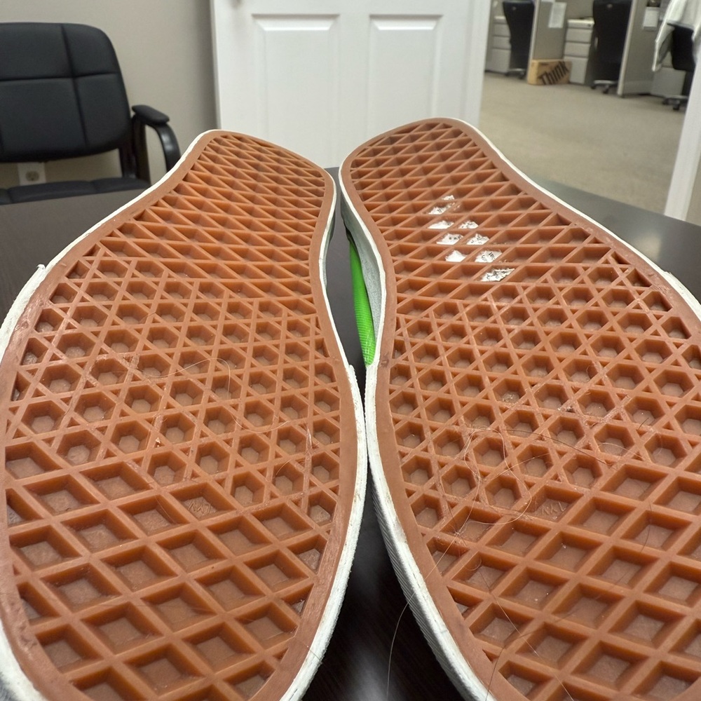 🖤 Vans Old Skool Vibrant Green Canvas Sneakers size 8 - Picture 5 of 5